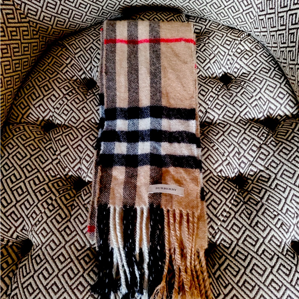 Burberry plaid scarf
